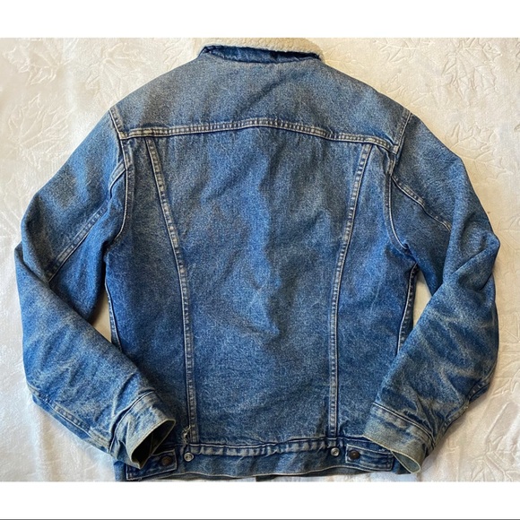 Vintage Levi’s Sherpa Jean Jacket - Picture 5 of 6